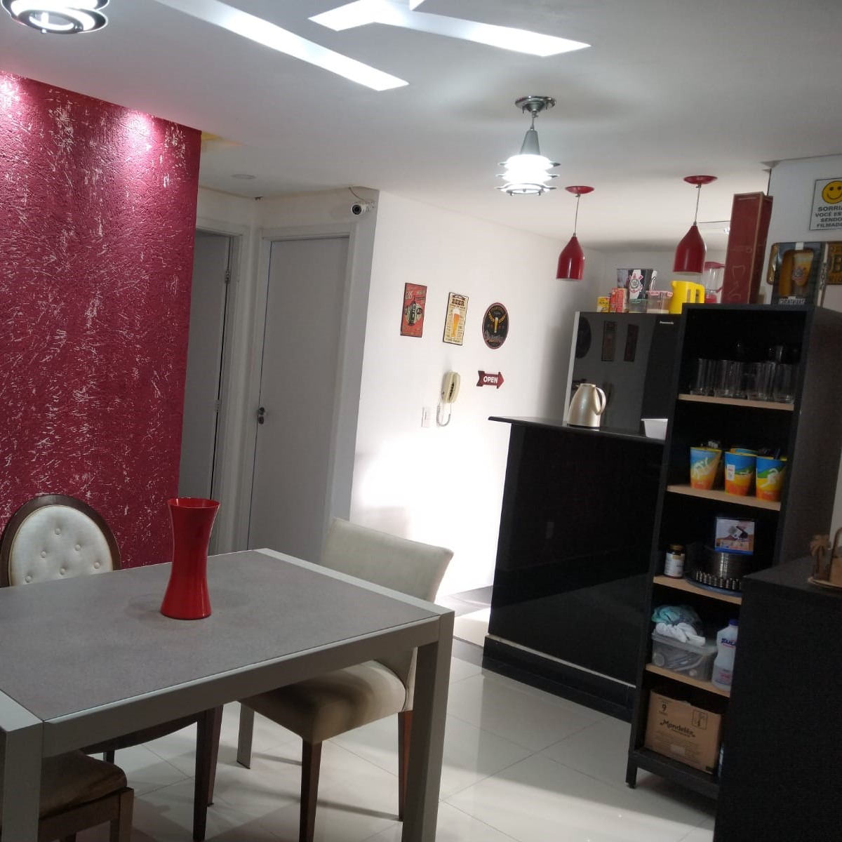 Apartamento à venda com 2 quartos, 75m² - Foto 3