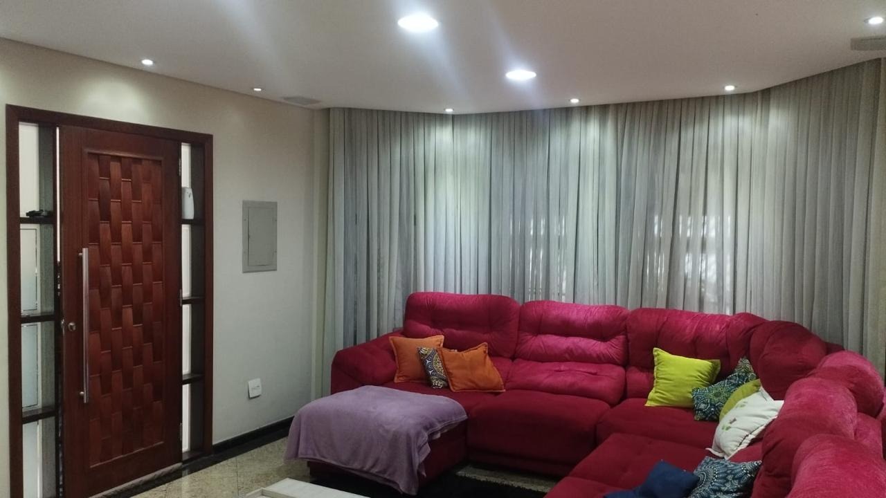 Casa à venda com 3 quartos, 200m² - Foto 10