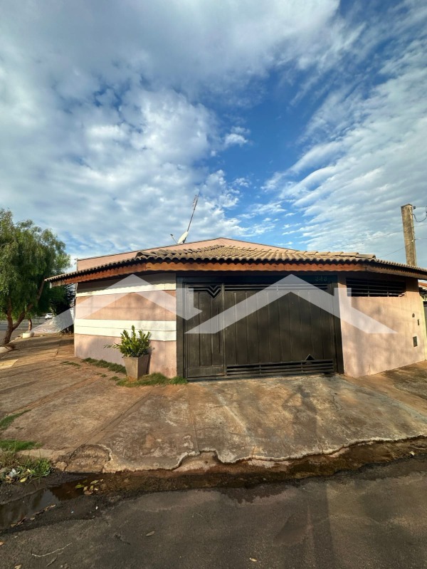 CASA RESIDENCIAL em IBITINGA - SP, JARDIM DOS IPÊS I