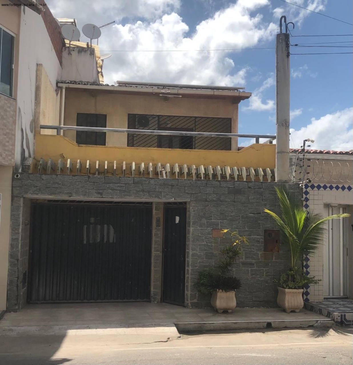CASA RESIDENCIAL em ARACATI - CE, Centro