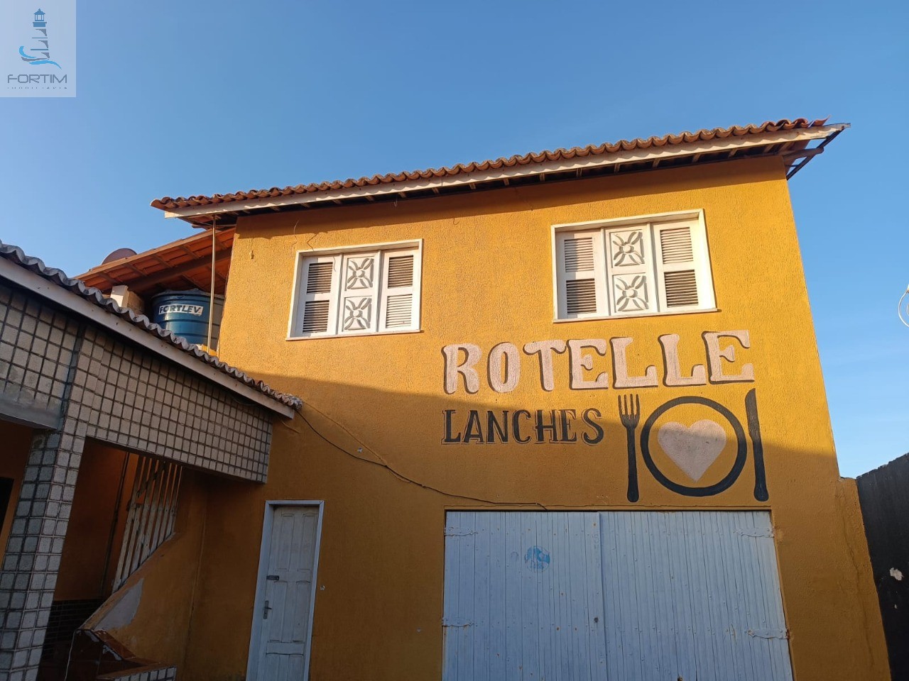 CASA RESIDENCIAL/COMERCIAL em FORTIM - CE, BARRA