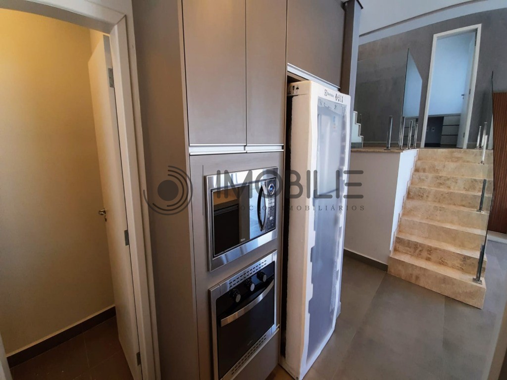 Casa à venda com 3 quartos, 221m² - Foto 10