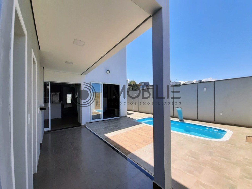 Casa à venda com 3 quartos, 221m² - Foto 20