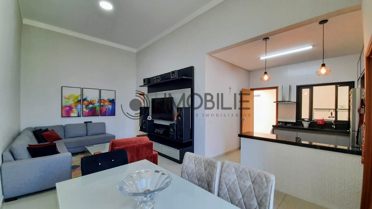 Casa à venda com 3 quartos, 135m² - Foto 2