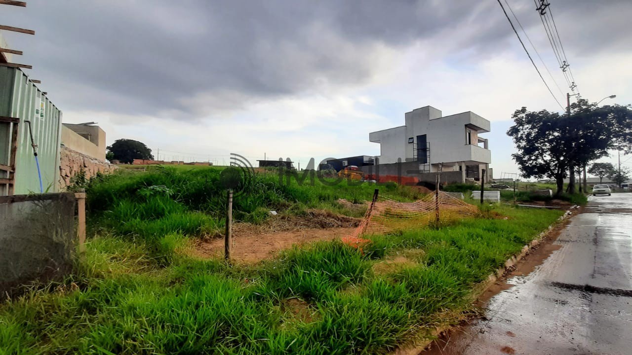 Terreno à venda, 1000m² - Foto 4