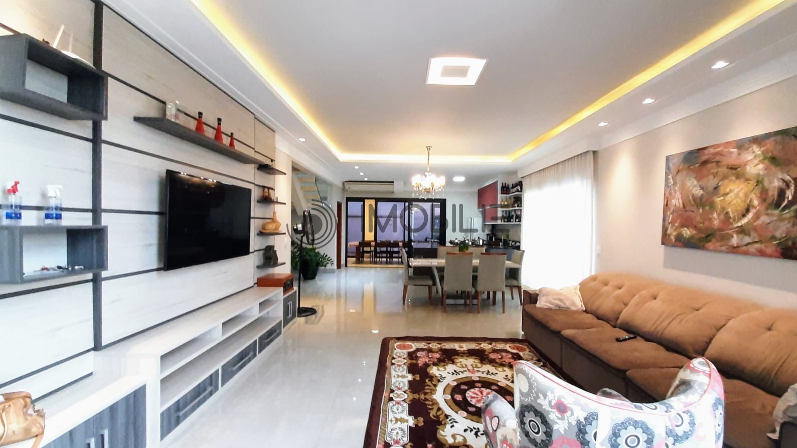 Casa à venda com 3 quartos, 300m² - Foto 3