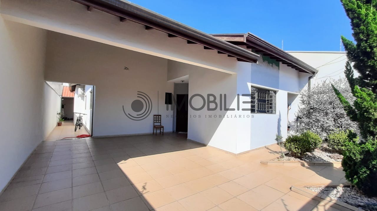 Casa à venda com 3 quartos, 142m² - Foto 2