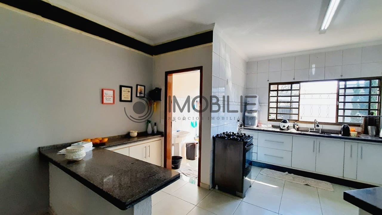 Casa à venda com 3 quartos, 142m² - Foto 12