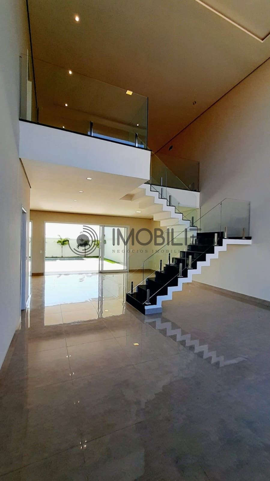 Casa à venda com 3 quartos, 284m² - Foto 7