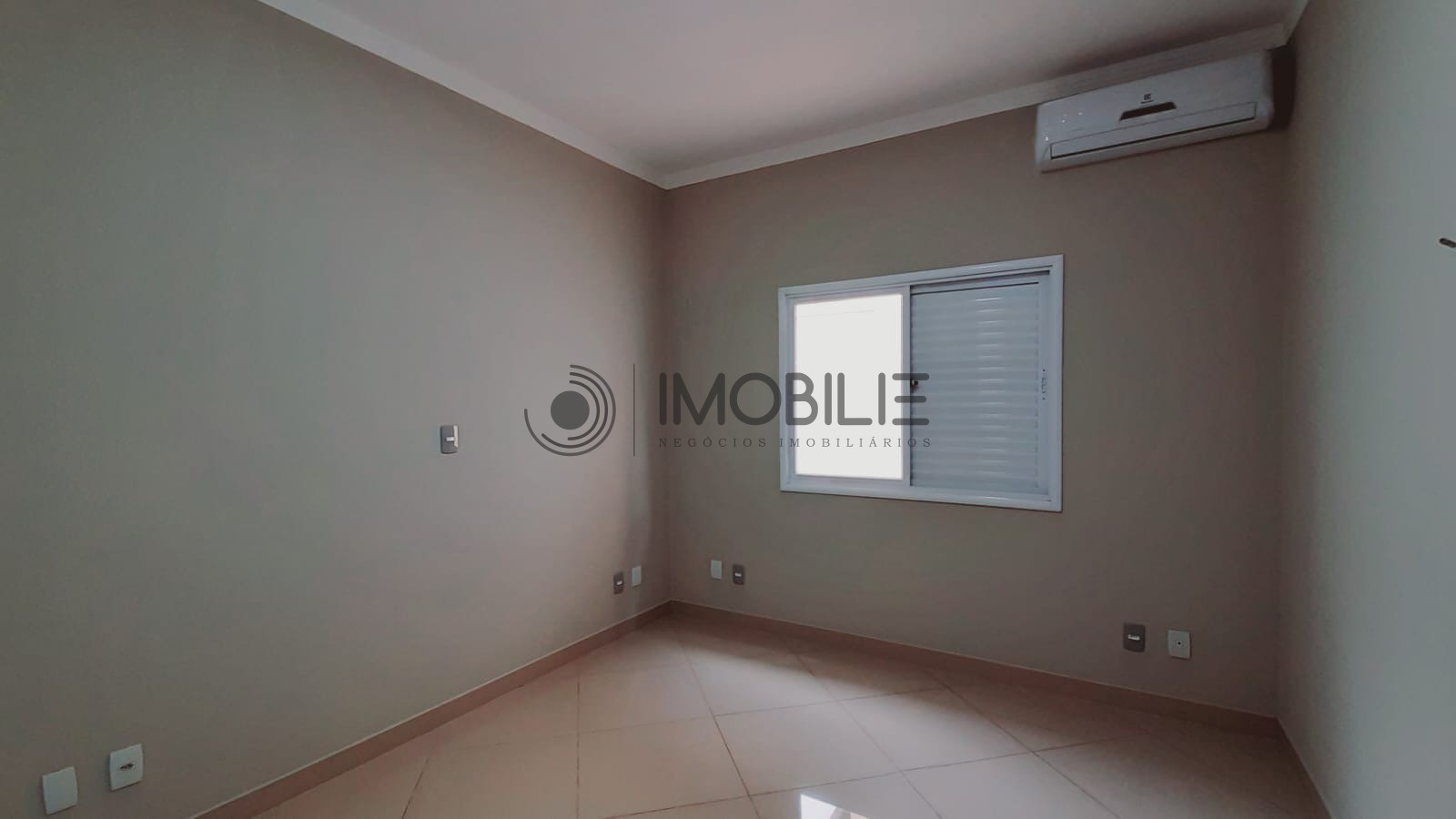 Casa à venda com 3 quartos, 178m² - Foto 17