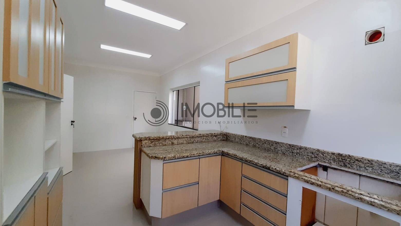 Casa à venda com 4 quartos, 359m² - Foto 18