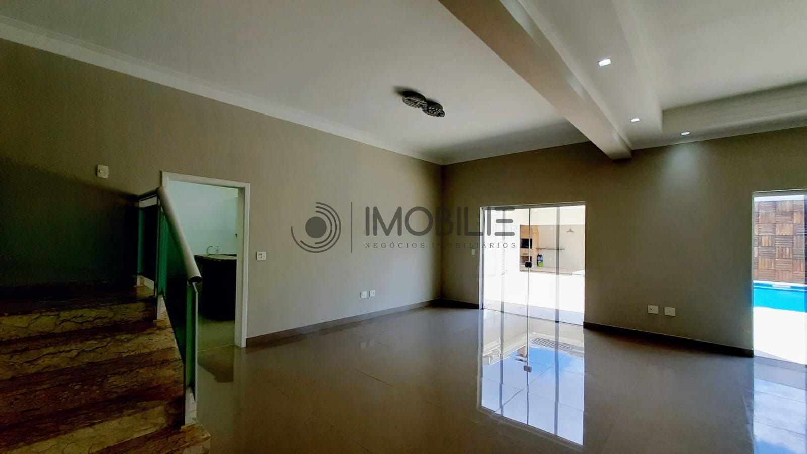 Casa à venda com 4 quartos, 359m² - Foto 12