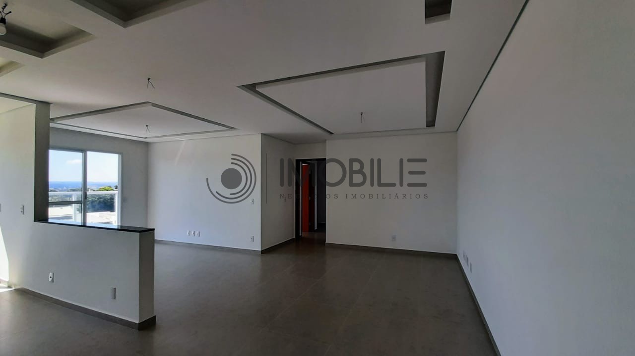 Apartamento à venda com 3 quartos, 94m² - Foto 1