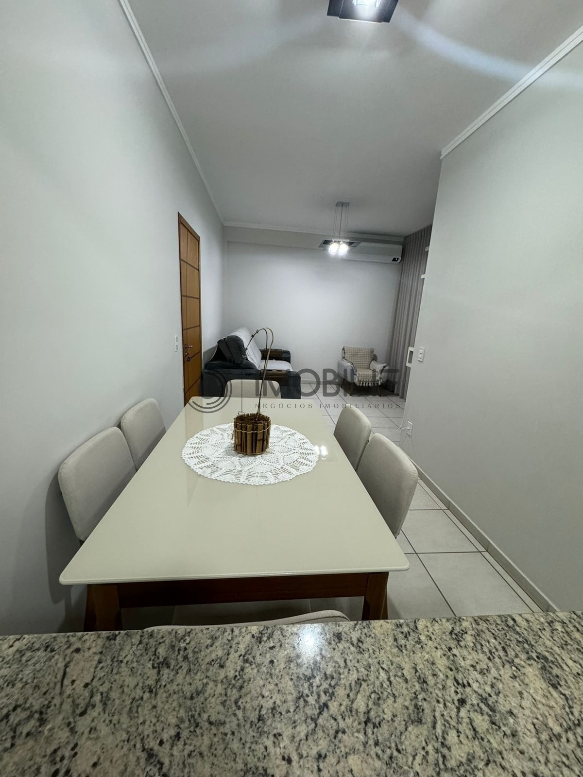 Apartamento à venda com 2 quartos, 72m² - Foto 9