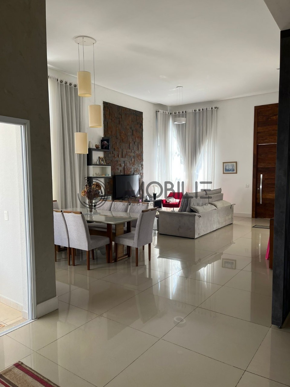 Casa à venda com 3 quartos, 219m² - Foto 11