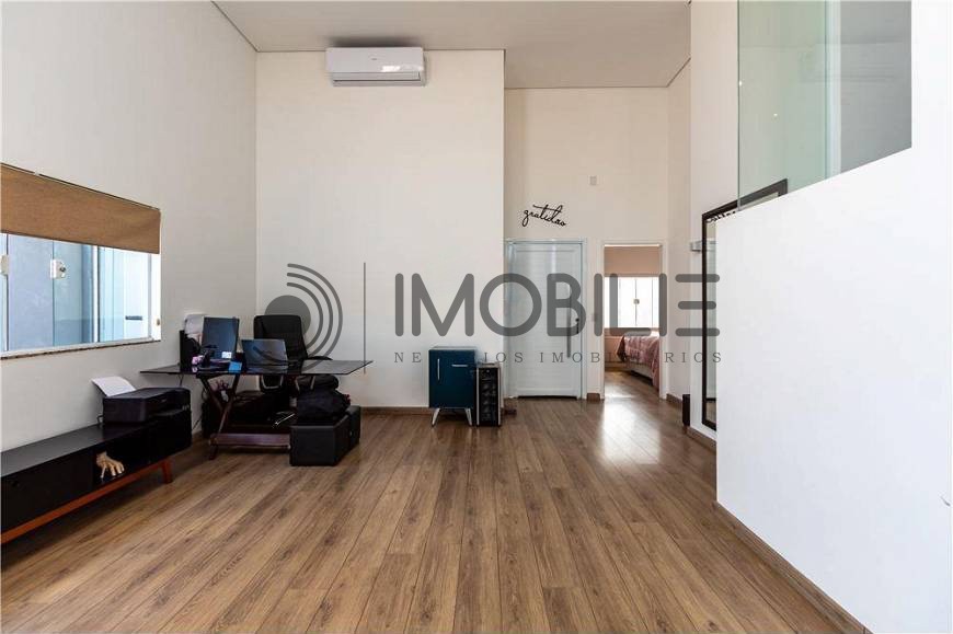 Casa à venda e aluguel com 3 quartos, 283m² - Foto 13