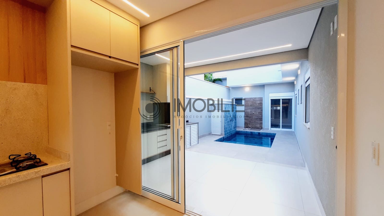 Casa à venda com 3 quartos, 150m² - Foto 13