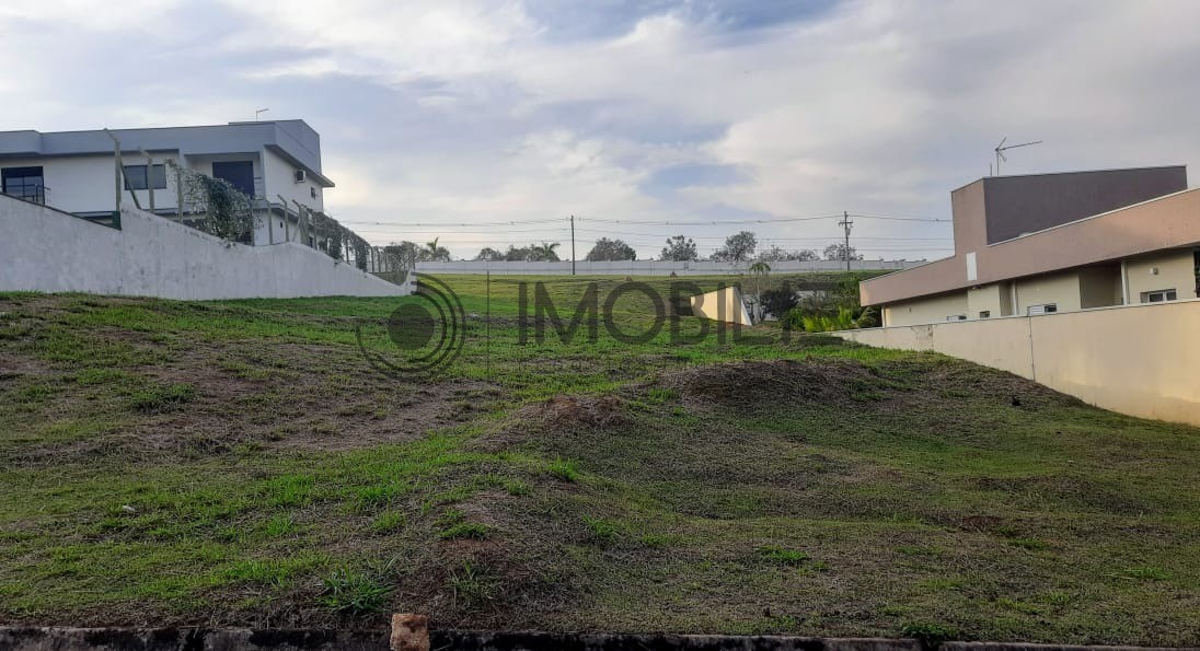 Terreno à venda, 1200m² - Foto 1