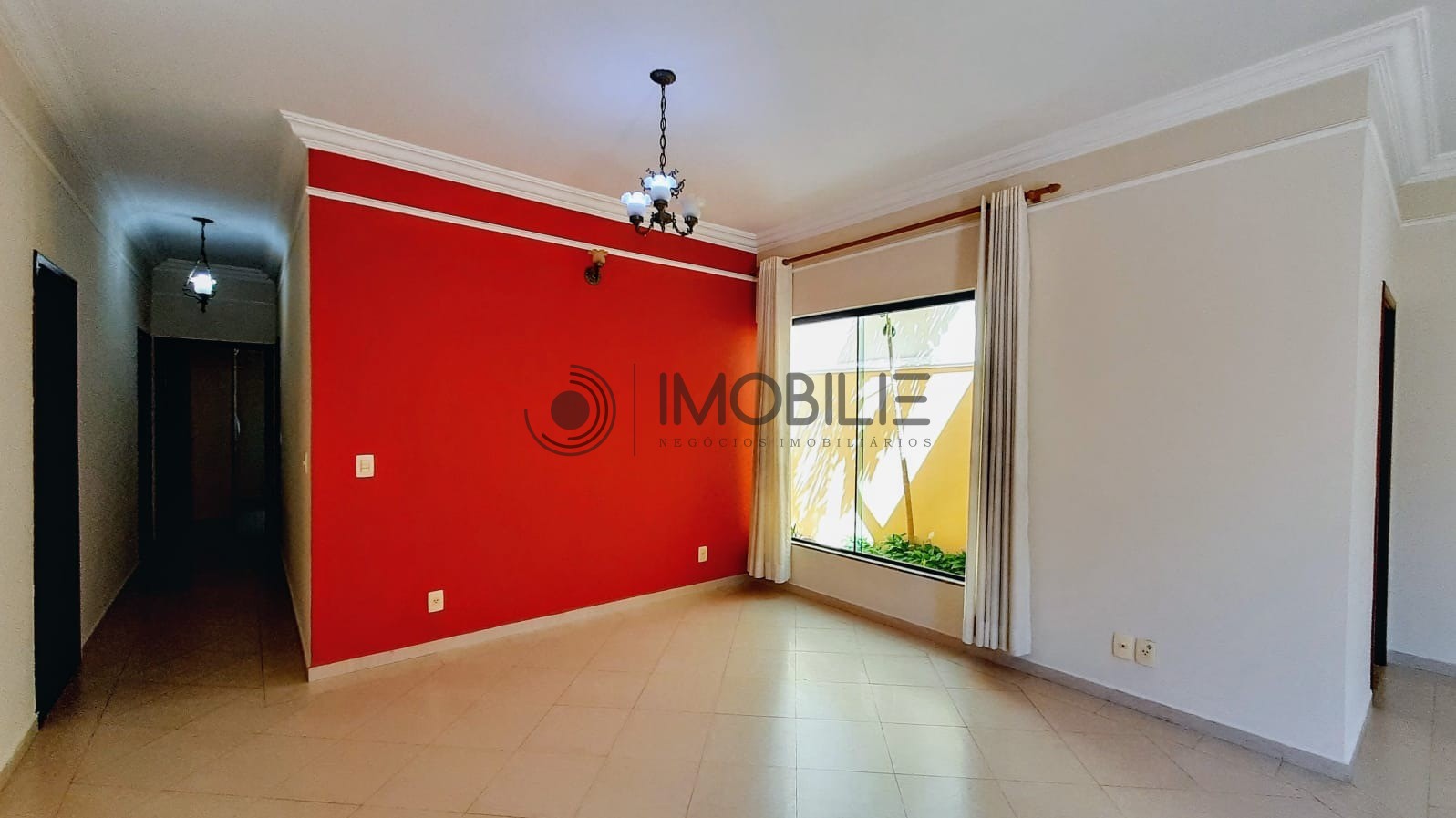 Casa à venda com 3 quartos, 179m² - Foto 2