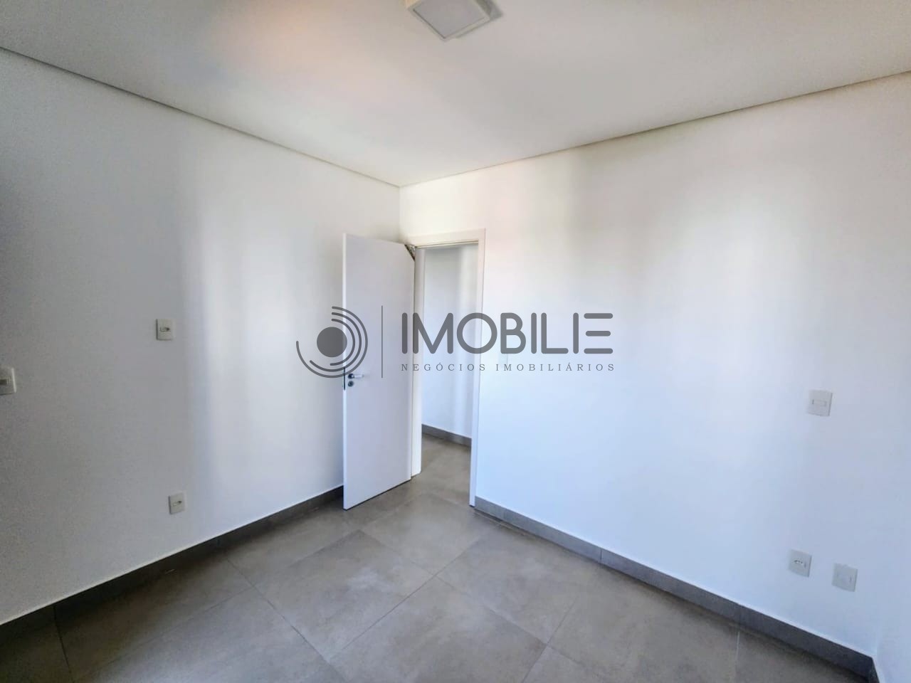 Apartamento à venda com 3 quartos, 126m² - Foto 19