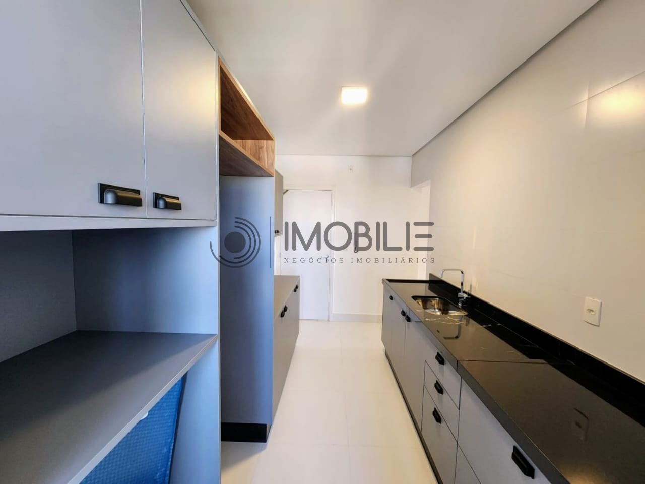 Apartamento à venda com 3 quartos, 126m² - Foto 8