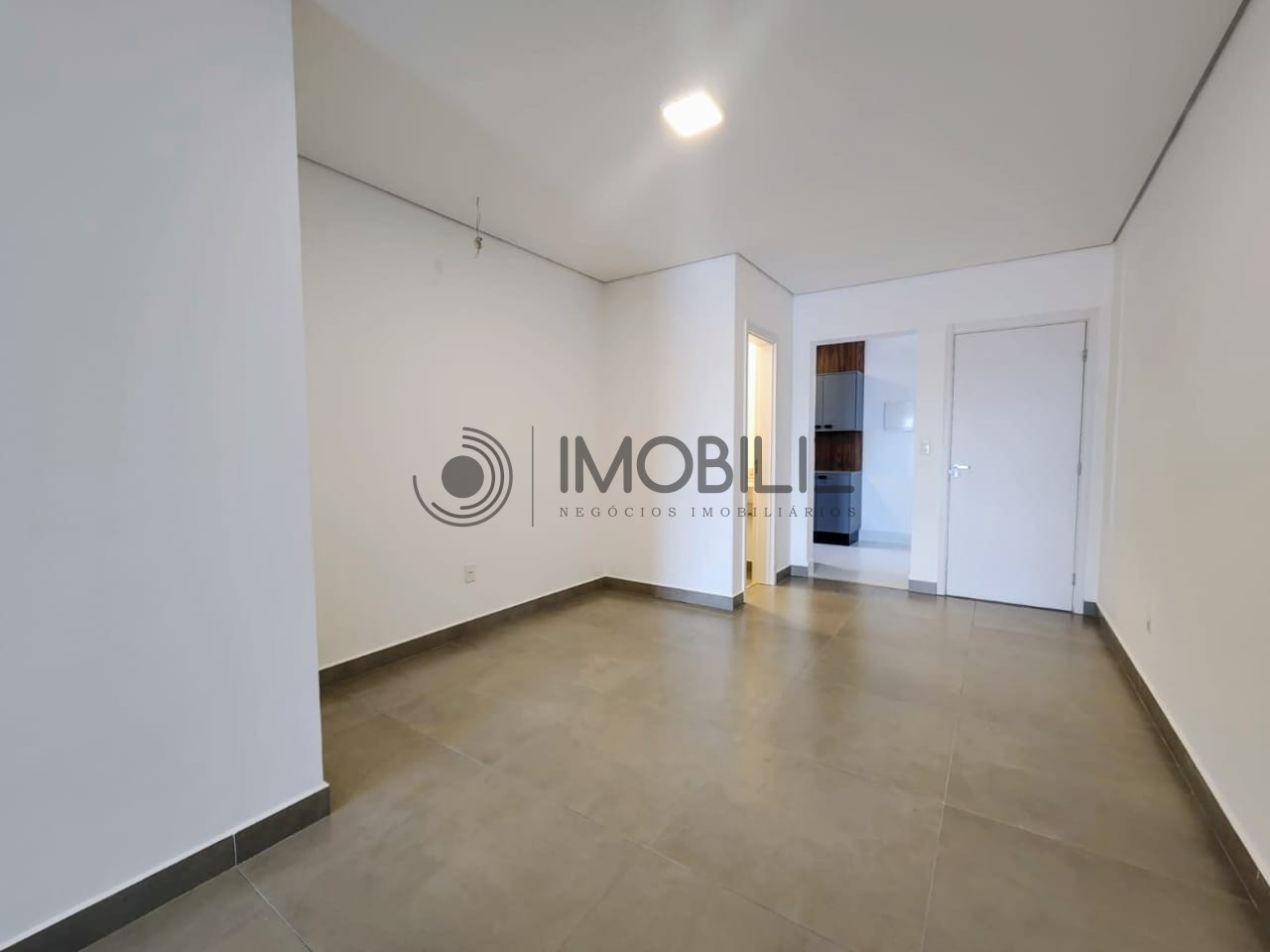 Apartamento à venda com 3 quartos, 126m² - Foto 2