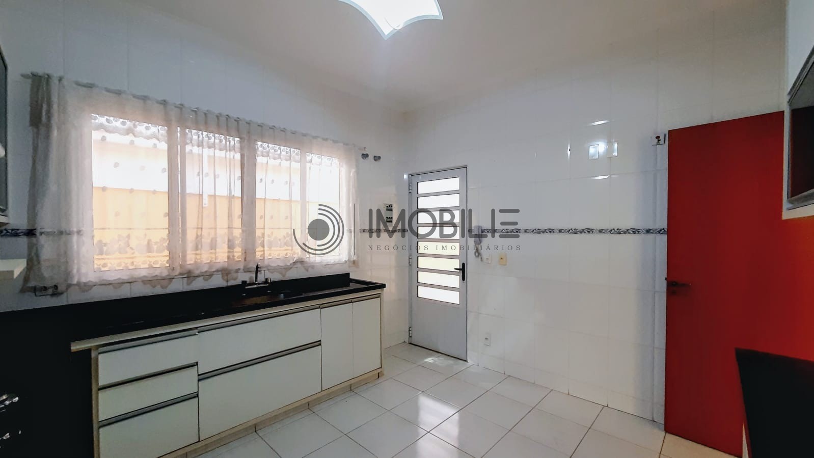 Casa à venda com 3 quartos, 179m² - Foto 15