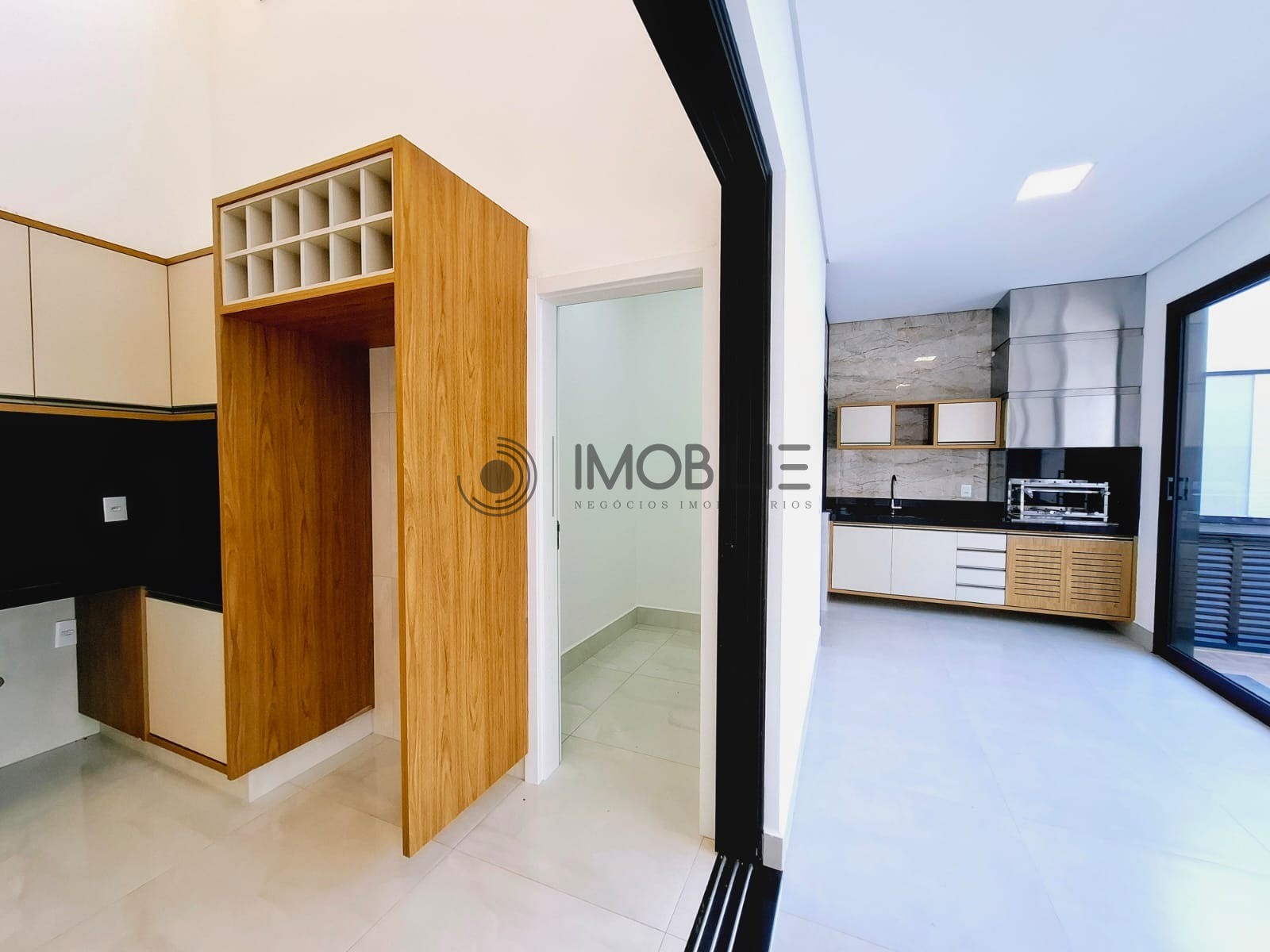 Casa à venda com 3 quartos, 221m² - Foto 16