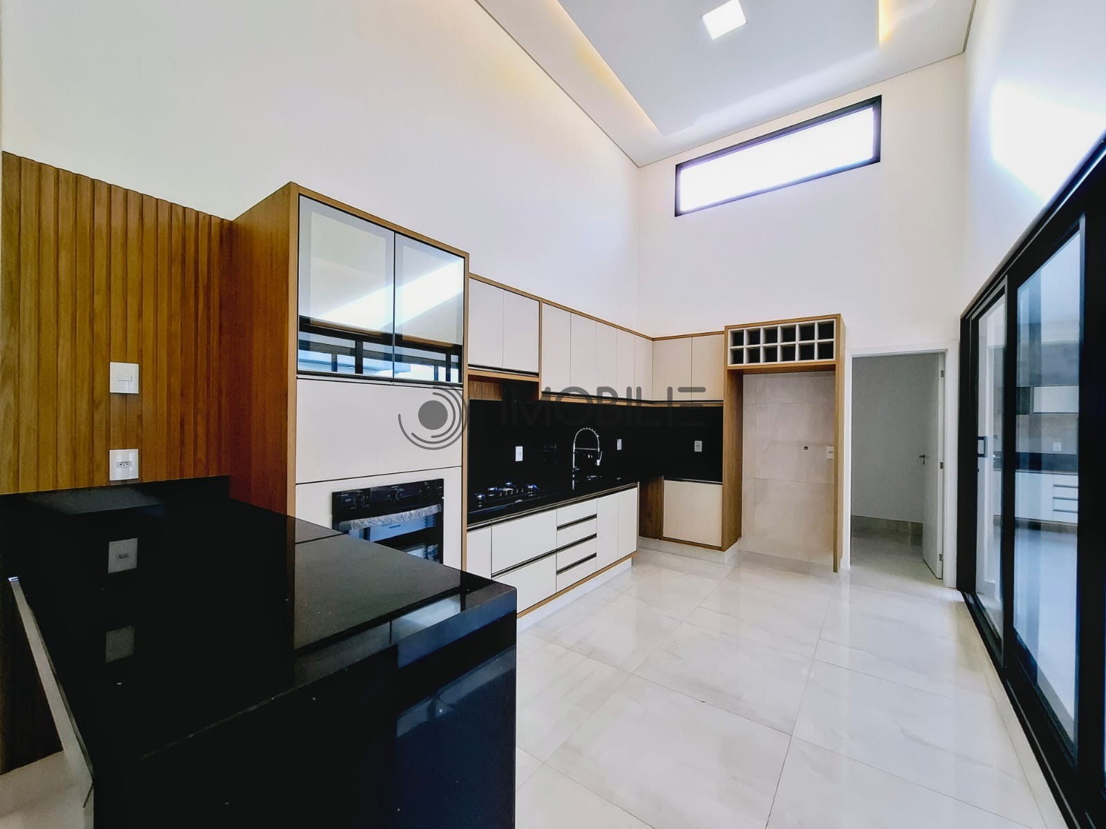 Casa à venda com 3 quartos, 221m² - Foto 10