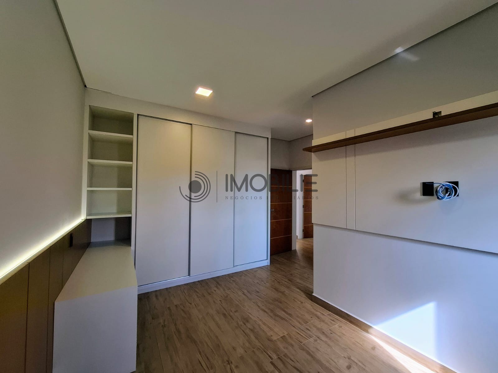 Casa à venda com 3 quartos, 220m² - Foto 34