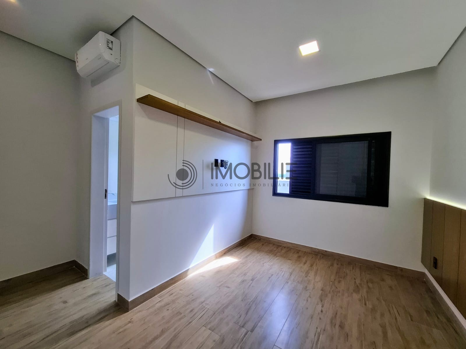 Casa à venda com 3 quartos, 220m² - Foto 32