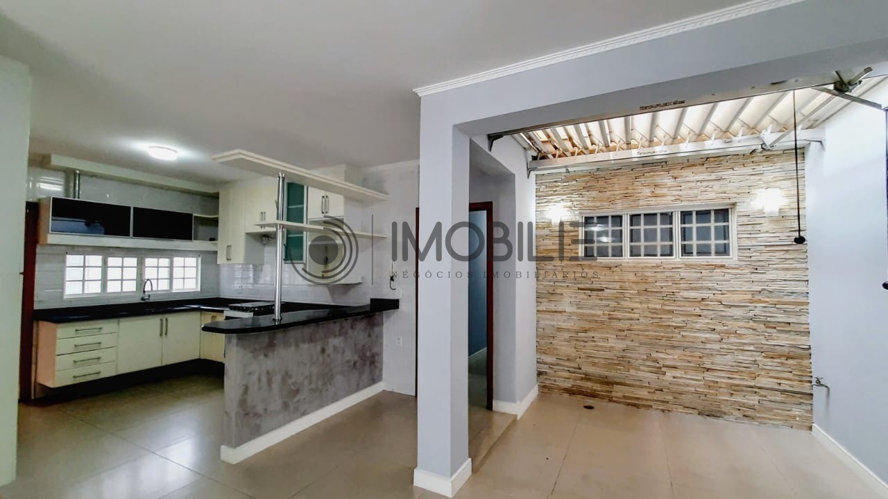 Casa à venda com 3 quartos, 154m² - Foto 5