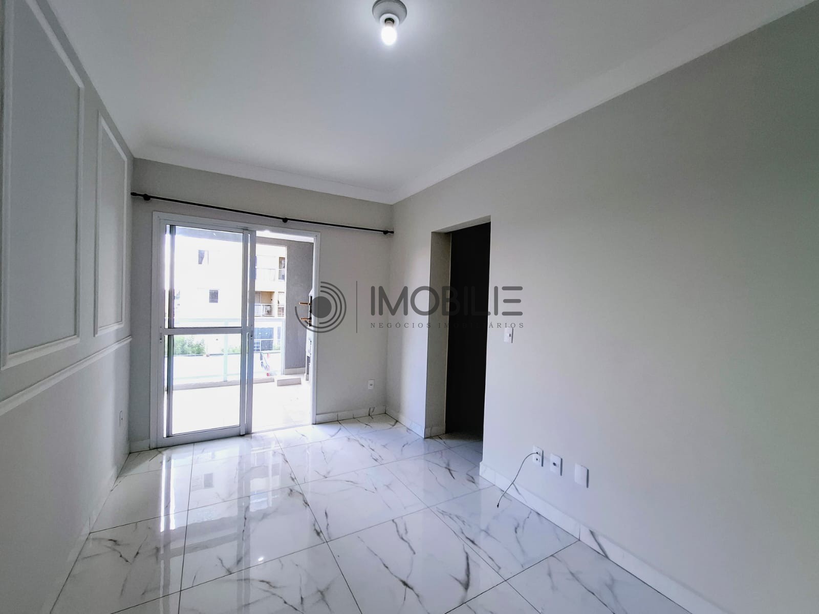 Apartamento à venda com 2 quartos, 58m² - Foto 1