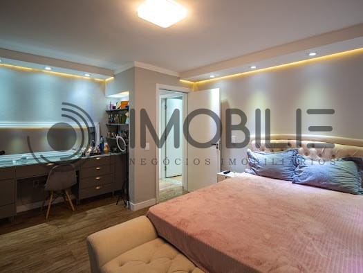 Casa à venda com 6 quartos, 290m² - Foto 47