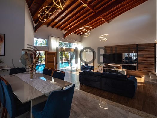 Casa à venda com 6 quartos, 290m² - Foto 28