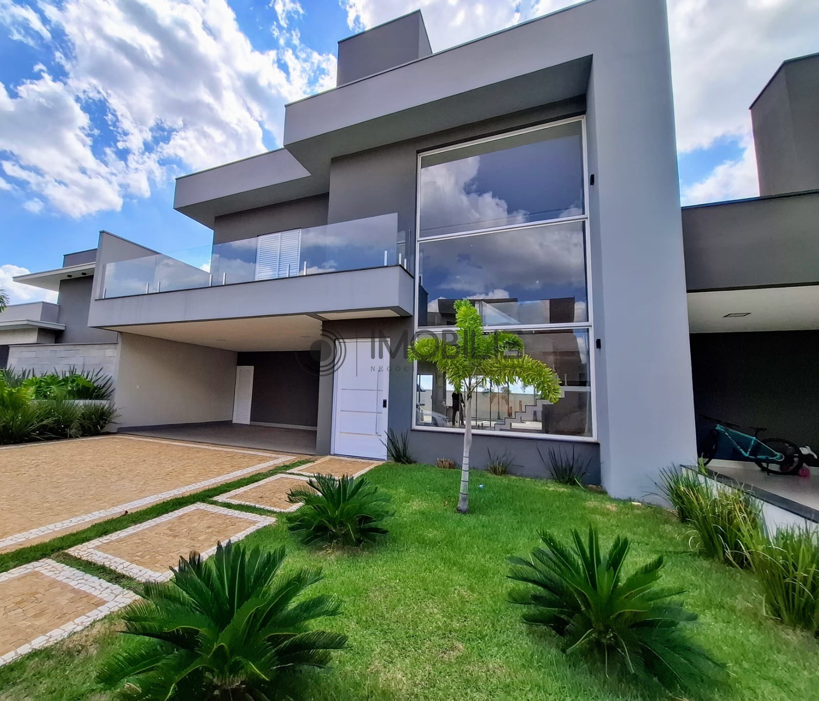 Casa à venda com 3 quartos, 284m² - Foto 3