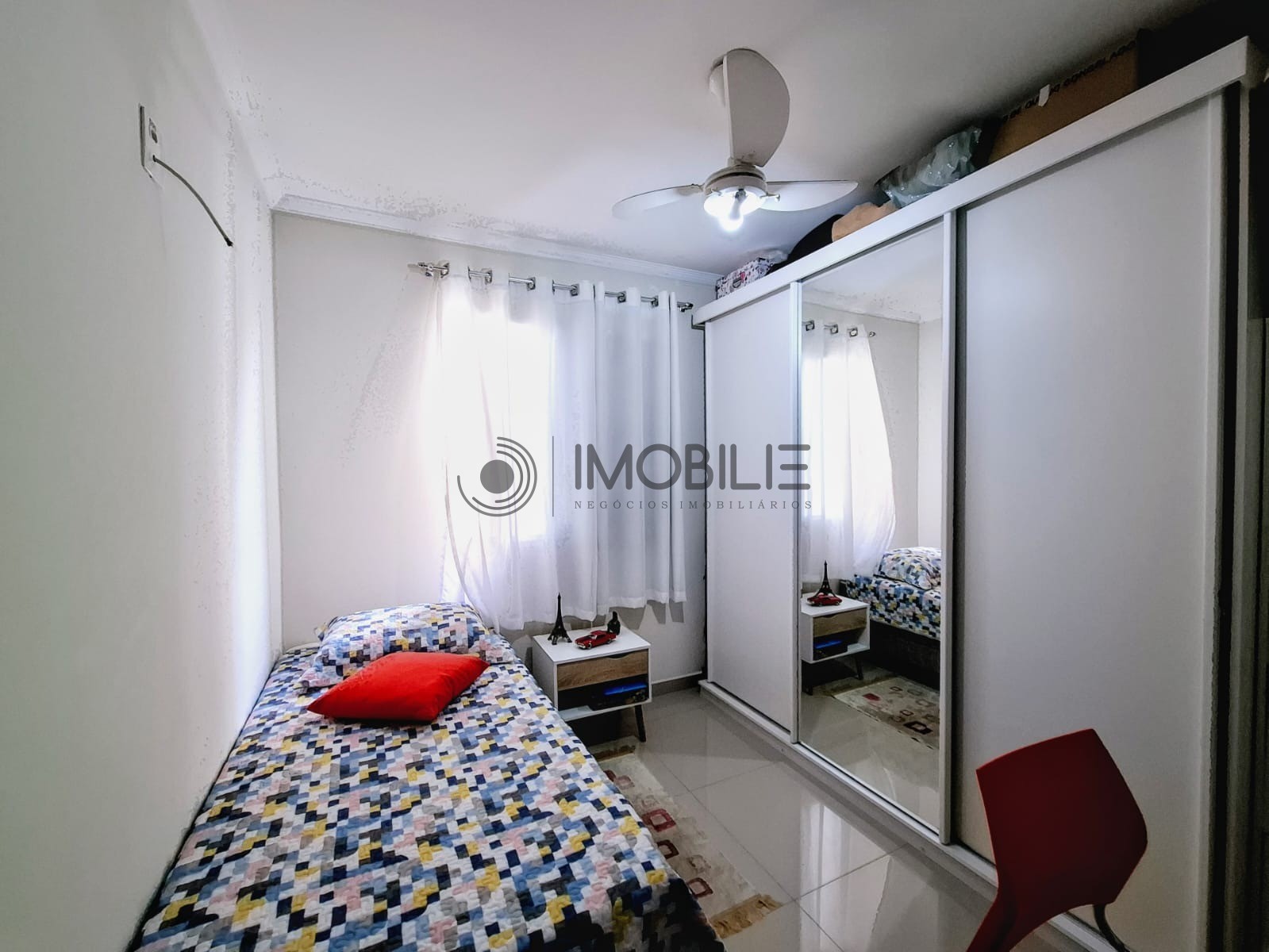 Apartamento à venda com 2 quartos, 75m² - Foto 17