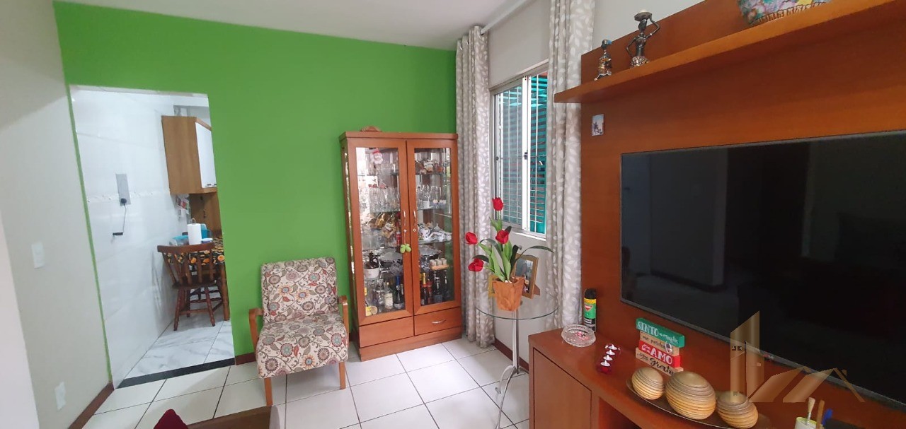 Casa Geminada 2 Quartos com Área Privativa - Bairro São João Batista - Venda Nova R$ 370.000,00