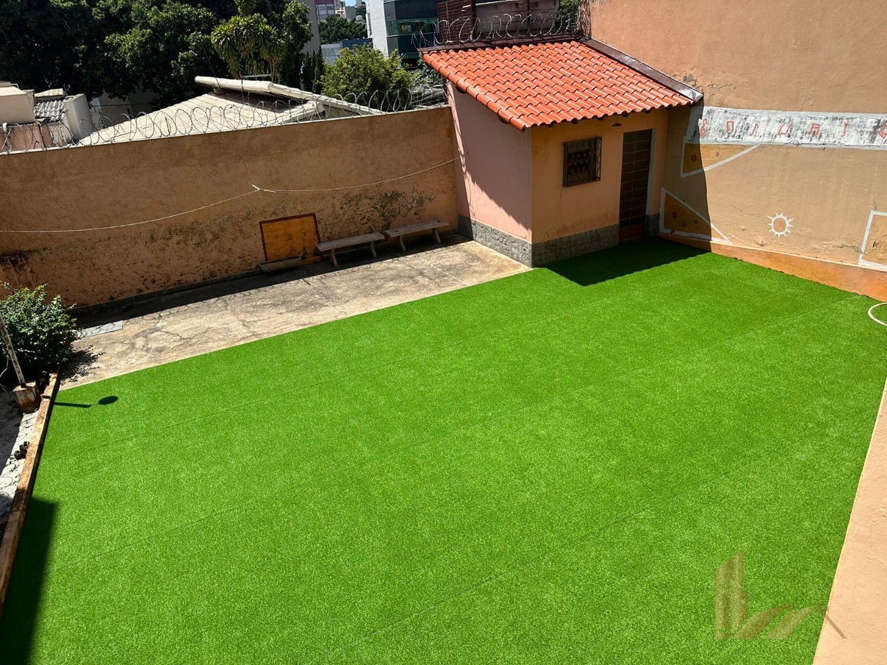 CASA À VENDA, ACEITA FINANCIAMENTO, 4 QUARTOS, SENDO 1 SUÍTE, 300M² POR R$ 1.700.000,00 - CIDADE NOVA - BELO HORIZONTE/MG