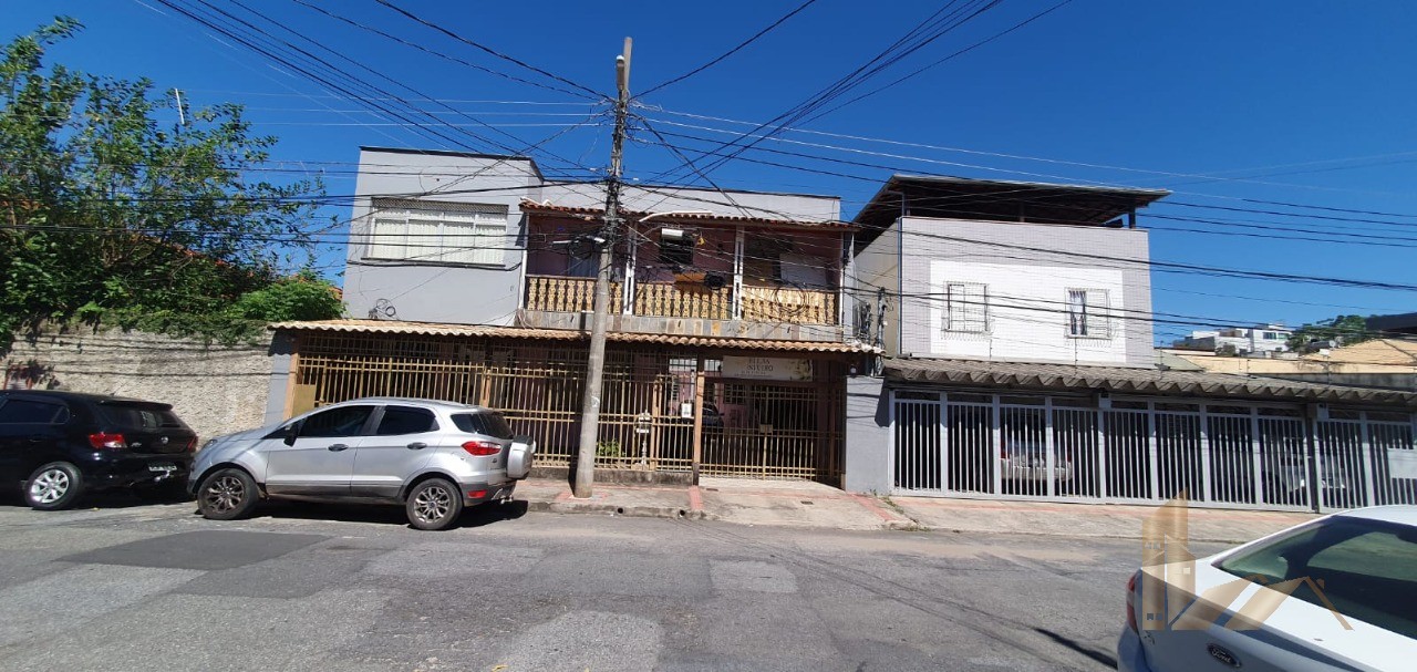 Lote 360 m2, com 4 Casas, Disponível para Venda, 573M² de Área Construída, por R$ 1.100.000,00 - PLANALTO - BELO HORIZONTE/MG