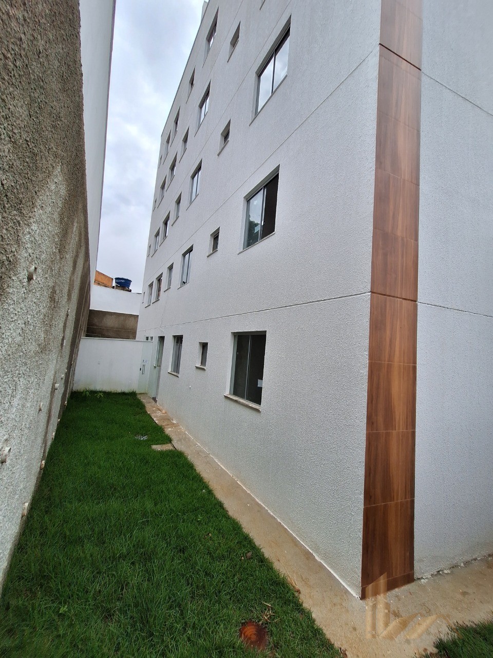 Apartamento Área Privativa Novo 3 Quartos - Prédio com Elevador - Bairro Santa Maria/Boa Vista - Vespasiano
