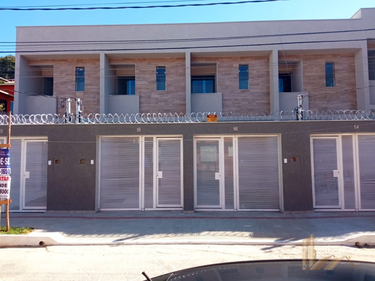 CASA DISPONÍVEL PARA VENDA, 2 QUARTOS SENDO 2 SUÍTES, 112M² POR R$ 490.000,00 - BAIRRO PLANALTO - BELO HORIZONTE/MG