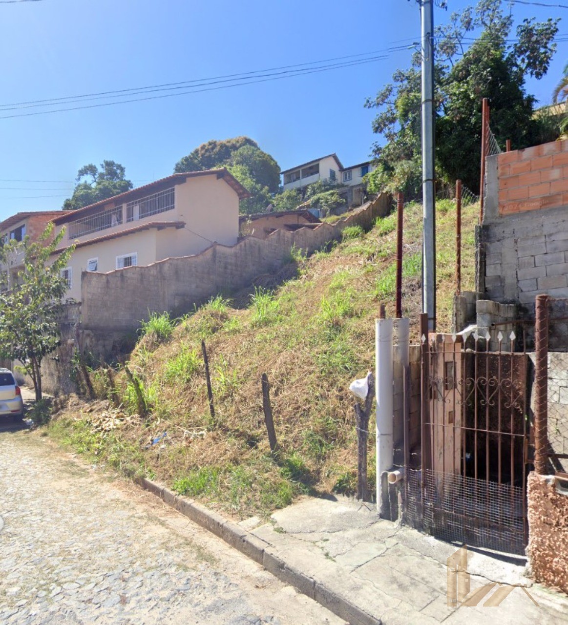 Terreno Centro - 353,00m² - Santa Luzia - De R$195.000,00 por R$122.737,54 - ( Desconto de 37,06% ) pela CEF