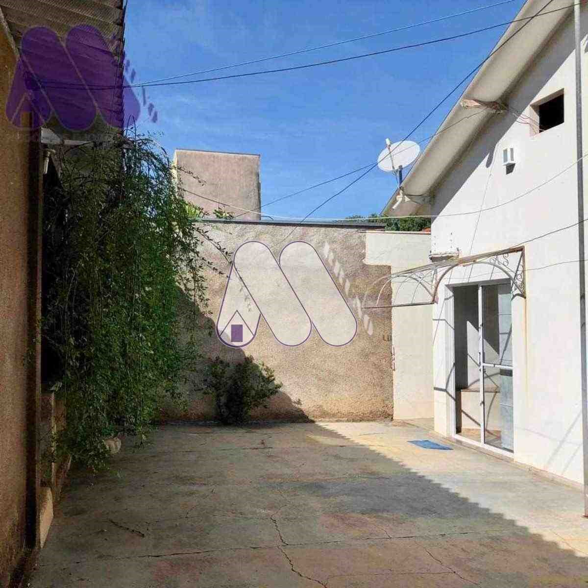CASA RESIDENCIAL em MIRANDOPOLIS - SP, CENTRO