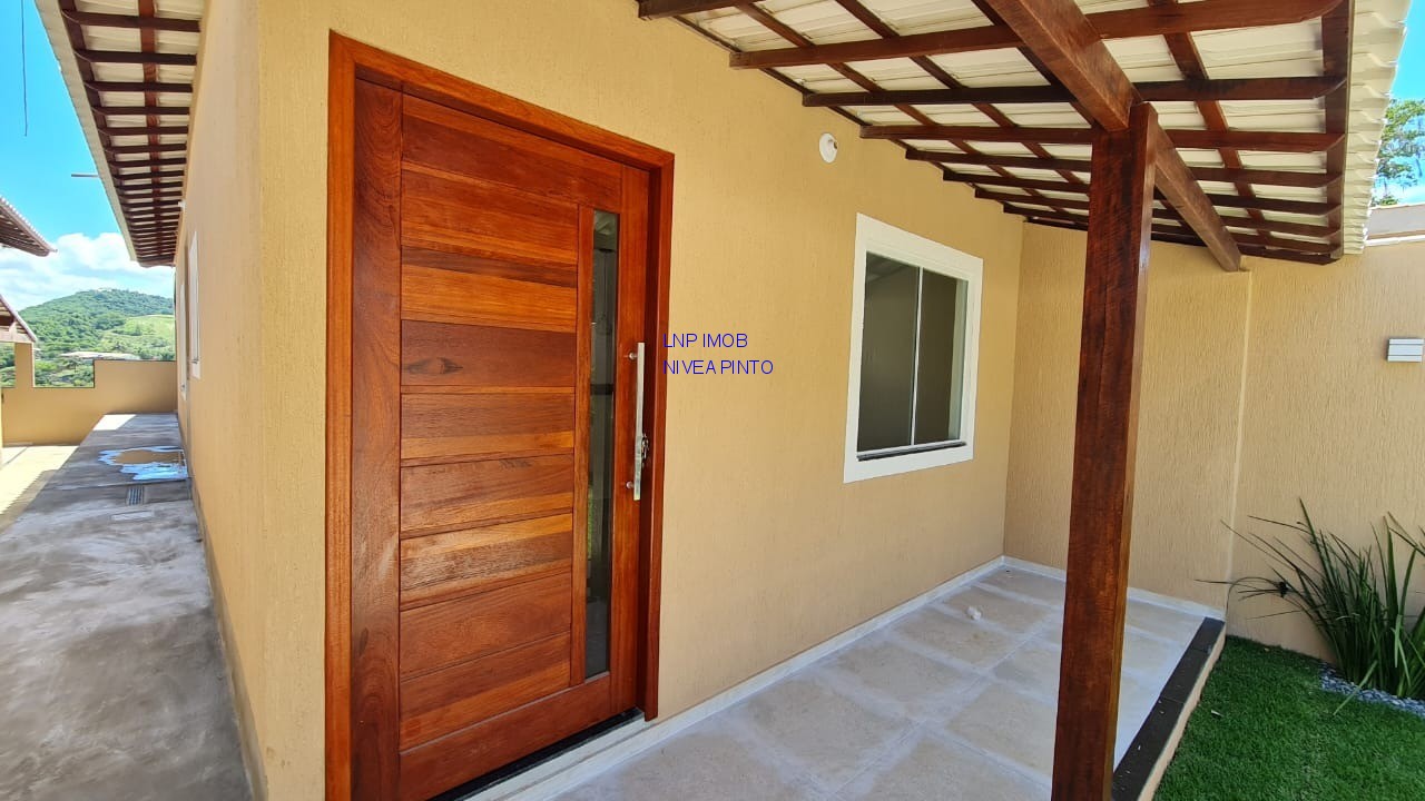 Casa à venda com 2 quartos, 180m² - Foto 2