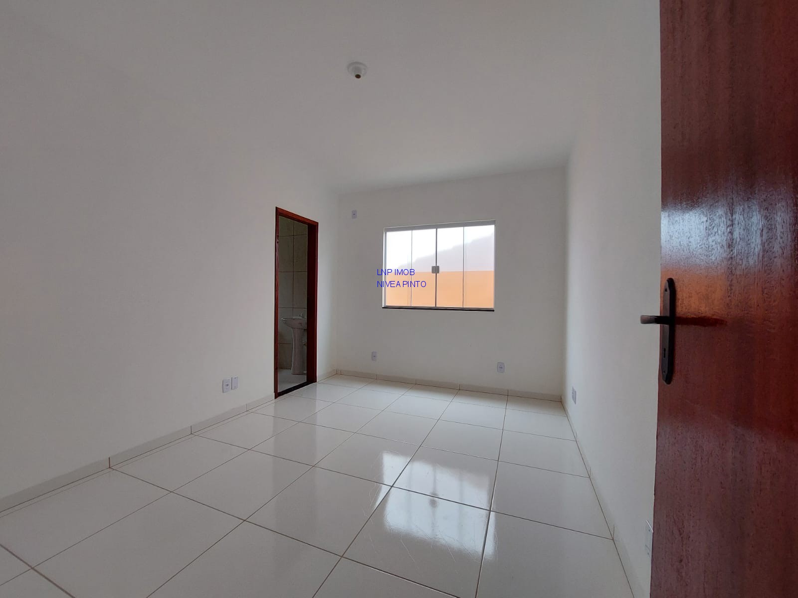 Casa à venda com 2 quartos, 370m² - Foto 10