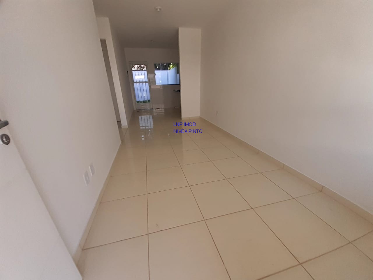 Casa à venda com 2 quartos, 160m² - Foto 7