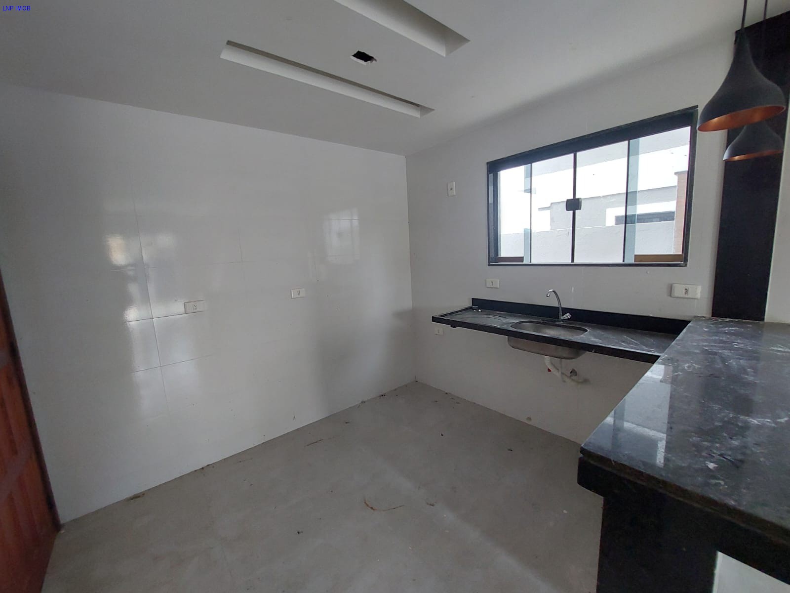 Casa à venda com 2 quartos, 190m² - Foto 6