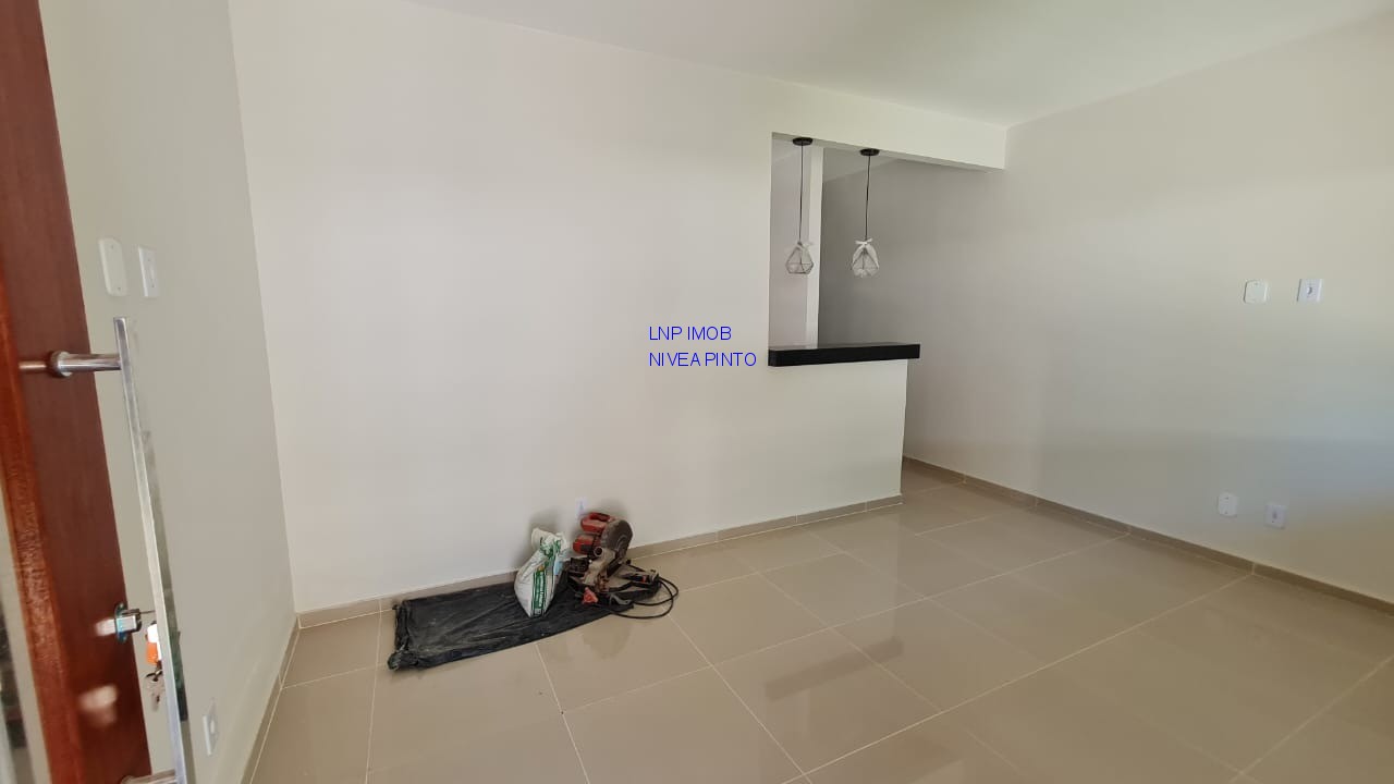 Casa à venda com 2 quartos, 180m² - Foto 3