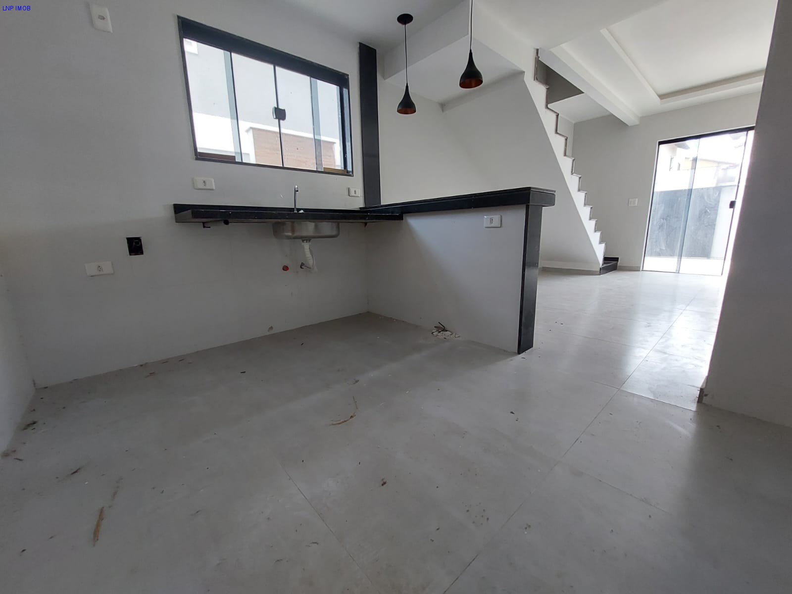 Casa à venda com 2 quartos, 190m² - Foto 5